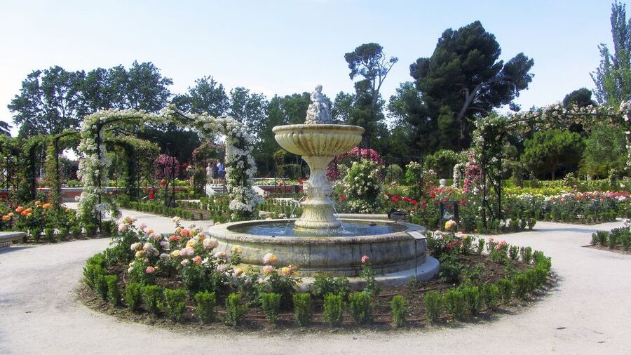 Madrid: 1.5-Hour Retiro Park Guided Walking Tour - Why Retiro Park deserves a guided introduction