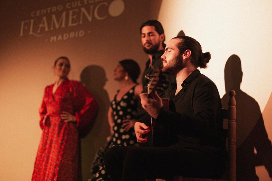 Madrid: 1-Hour Traditional Flamenco Show at Centro Cultural - Key points to know before booking