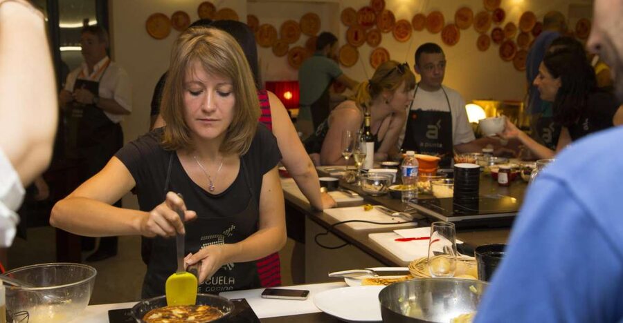 Madrid: 10 Tapas 2.5-Hour Cooking Class - What the 2.5 hours actually feel like