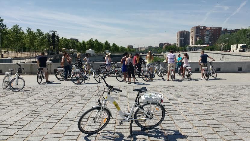 Madrid: 3-Hour Sightseeing Tour by Electric Bike - Starting near Plaza San Miguel and Calle Toledo