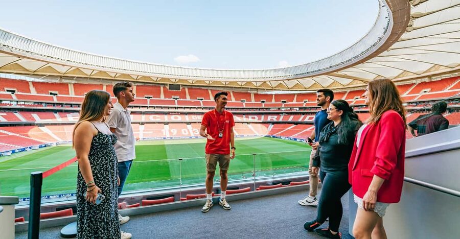 Madrid: Atlético de Madrid Stadium Entry - Audio guide or self-guided visit?
