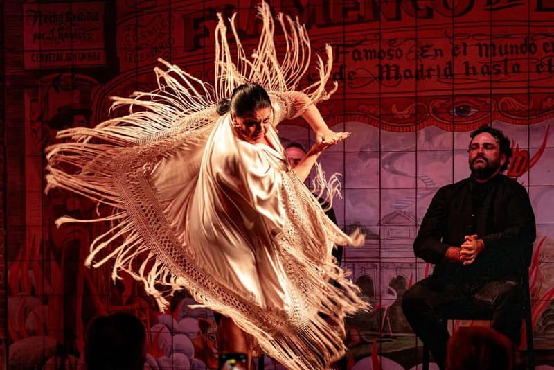 Madrid: Authentic Flamenco at Flamenco de Leones with drink - What the Flamenco Performance Feels Like