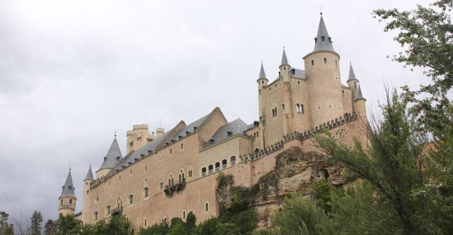 Madrid: Avila and Segovia Day Trip with Tickets to Monuments - Why these two cities make a good pair