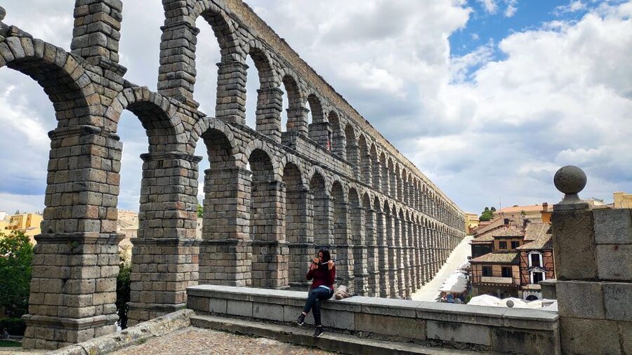 Madrid: Avila and Segovia Day Trip with Tickets to Monuments - Segovia begins with the Roman aqueduct