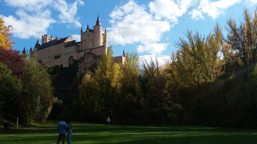 Madrid: Avila and Segovia Day Trip with Tickets to Monuments - The walking load and the pace
