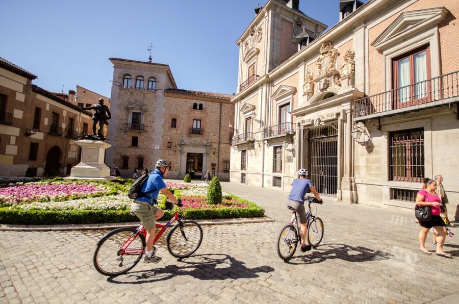 Madrid City Guided Bike/E-Bike Tour for Small Groups - From Alcalá Gate to Salamanca and San Antón Market