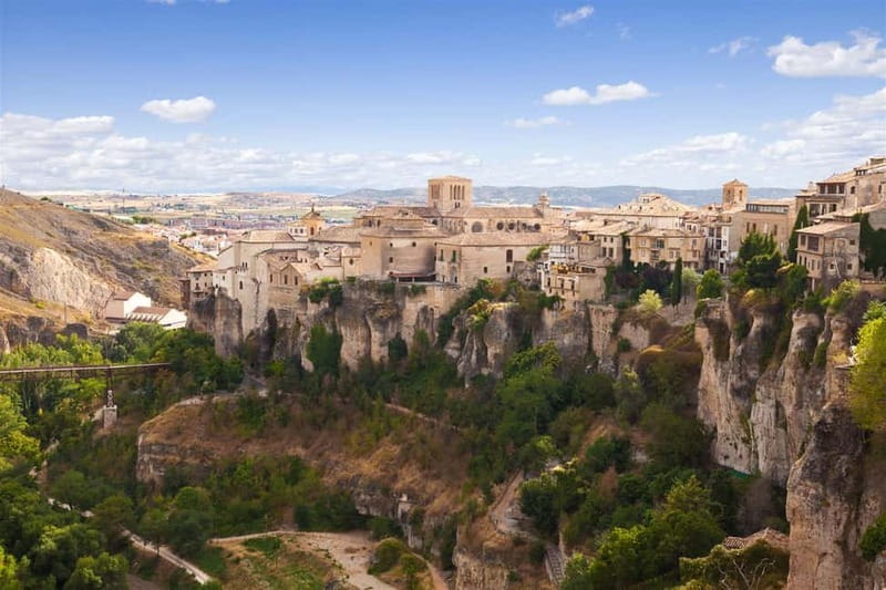 Madrid: Cuenca Day Tour with or without Enchanted City - Walking through the Enchanted City’s limestone forms