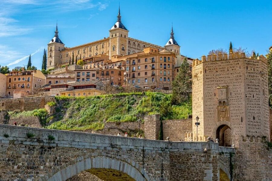 Madrid: Day Trip to Toledo with Walking Tour & Small Group - Key points to know before booking
