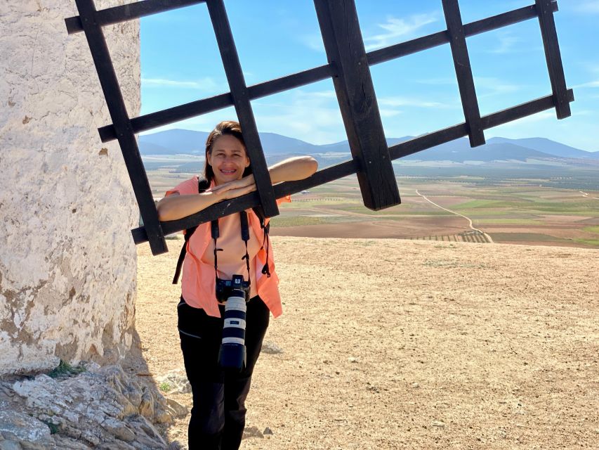 Madrid: Don Quixote de la Mancha Windmills & Toledo Tour - Guides, translation, and group size