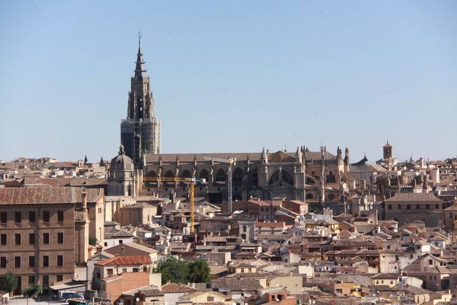 Madrid: Full-Day Guided Tour of Toledo with Cathedral Visit - The Mirador del Valle gives you the essential Toledo view