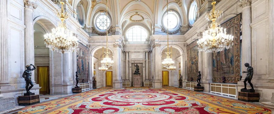 Madrid: Guided Tour of the Royal Palace with Fast Access - Why the Royal Palace needs a guide