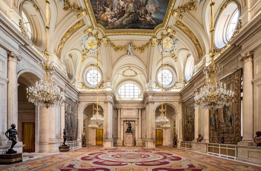 Madrid: Guided Visit to the Royal Palace - Who will enjoy this Royal Palace visit?