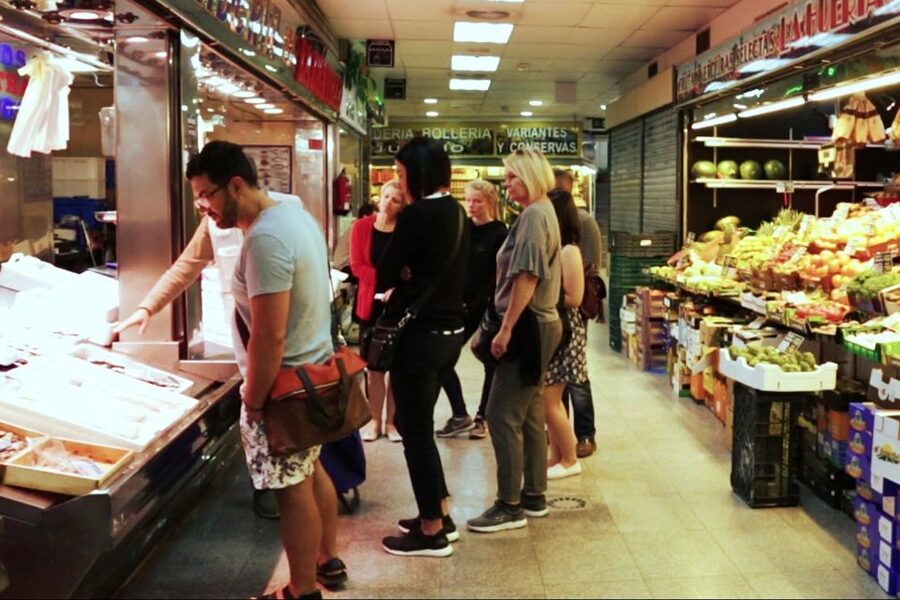 Madrid: Half-Day Spanish Cooking Class - Choosing between paella in the morning and tapas at night