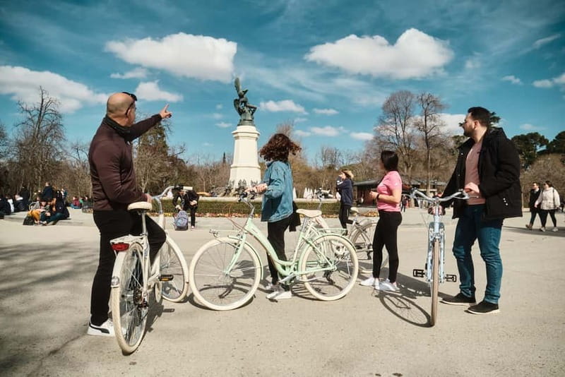 Madrid: Highlights Guided Vintage Bike Tour and Tapas Option - CaixaForum, the Prado, and San Jerónimo el Real