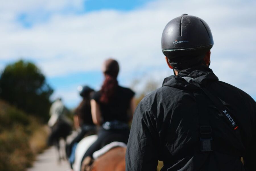 Madrid: Horse Riding in Sierra del Guadarrama National Park - How the small group affects the ride