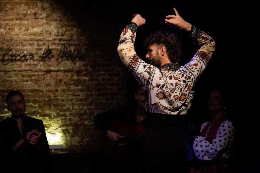 Madrid: La Cueva de Lola Flamenco Show Tickets with Drink - Choosing your time in Madrid