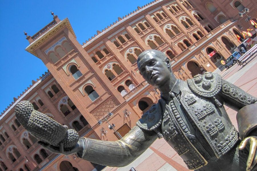 Madrid: Las Ventas Bullring Tour with Audio Guide - Trying the Virtual Bullfighting Game