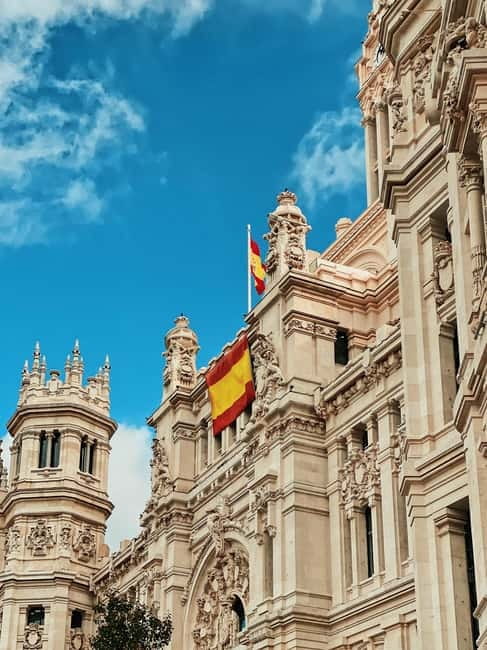 Madrid: Old Town, Poets District, and Royal Palace Tour - Starting at Lope de Vega’s literary neighborhood