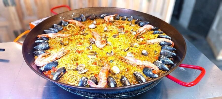 Madrid: Paella and Sangria Workshop with Tapas - Who should book this Madrid food experience?
