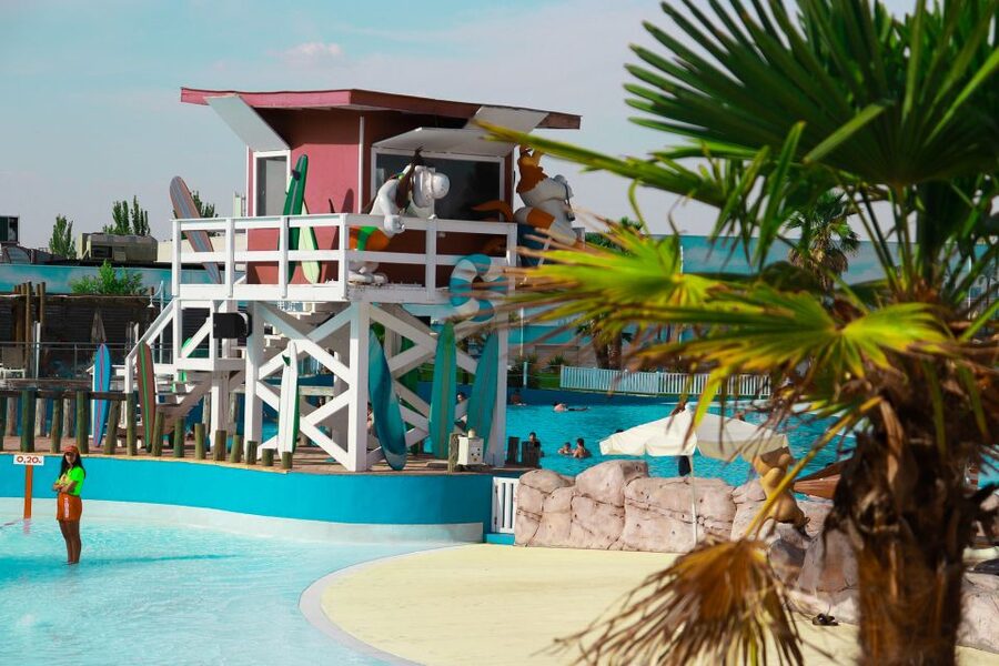 Madrid: Parque Warner Beach Entry Ticket - Who Should Book Parque Warner Beach?