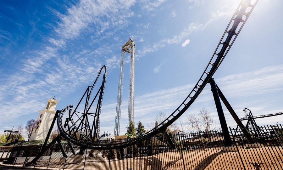 Madrid: Parque Warner Ticket and Roundtrip Transportation - Key points to know before booking