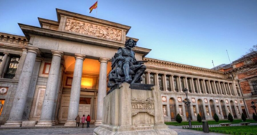 Madrid: Prado Museum Guided Tour - Group size and private options