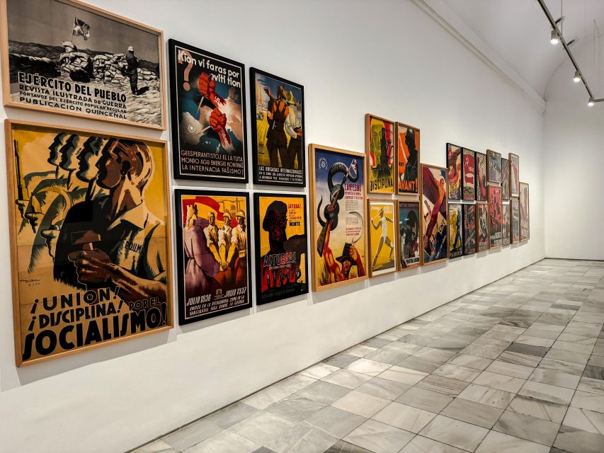 Madrid: Reina Sofía Guided Tour with Skip-the-Line Tickets - The vertical garden and the museum setting