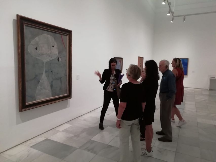 Madrid: Reina Sofía Museum Guided Tour - Picasso’s Guernica is worth the guided build-up