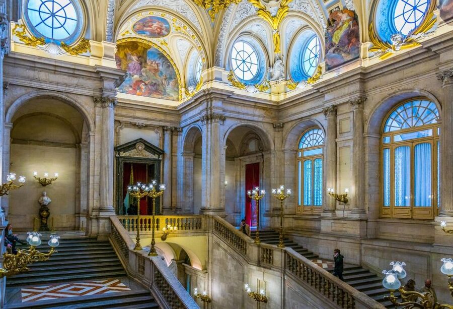 Madrid: Royal Palace Guided Tour with Entry Ticket - The royal dining room still used today