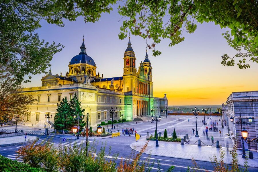 Madrid: Royal Palace Guided Tour with Entry Ticket - Early Entry At About 10 AM