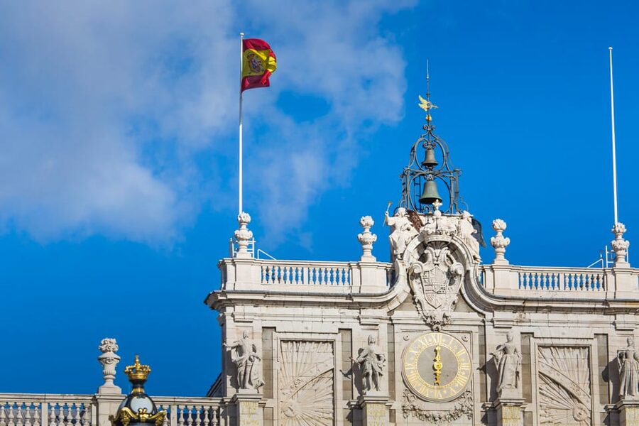 Madrid: Royal Palace Guided Tour with Skip-the-Line Entry - Key points to know before you go