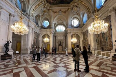 Royal Palace Guided Tour with Skip the Line Ticket