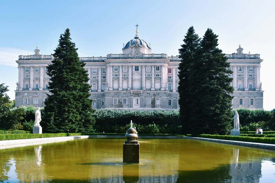 Madrid: Royal Palace Skip-the-Line Entry with Audio Guide - Key Points At A Glance