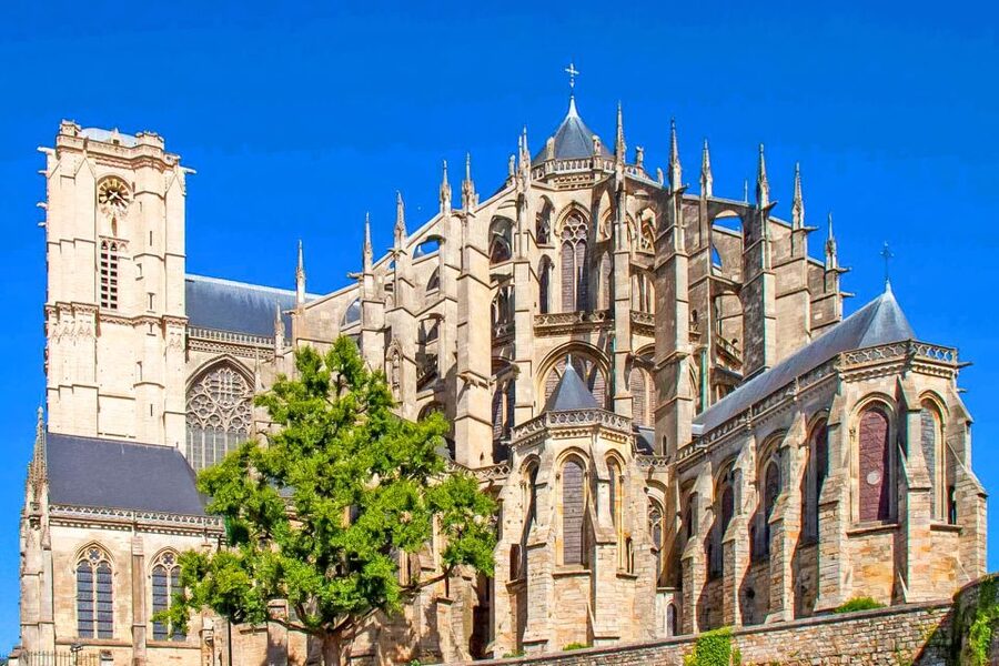 Madrid: Segovia and Toledo Tour, Alcazar, and Cathedral - Walking, weather, and what to pack
