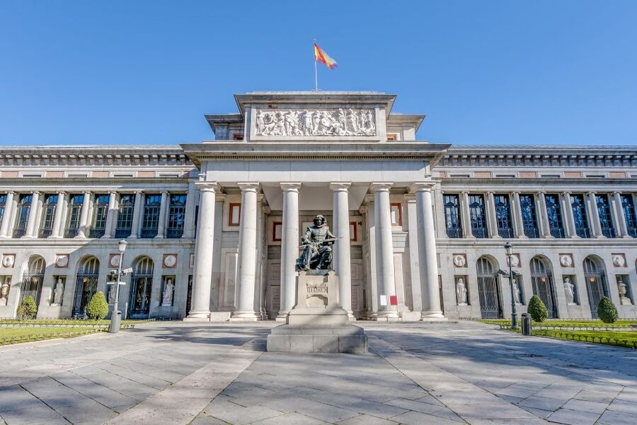 Madrid: Small Group of Prado Museum Tour & Optional Tapas - Entering the Prado without the main ticket queue