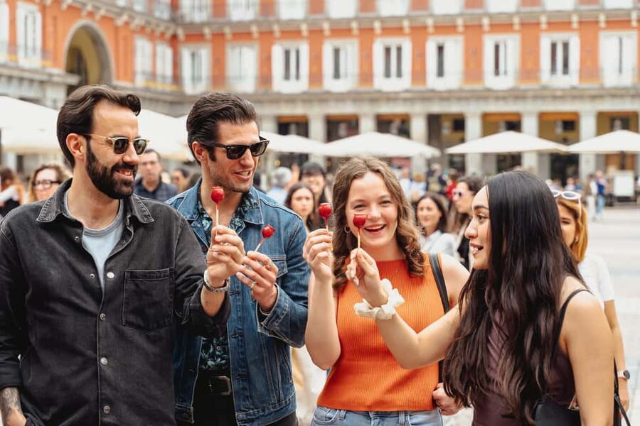 Madrid: Tapas Food Tour with Drinks and Food - Four eateries, four chances to taste Madrid