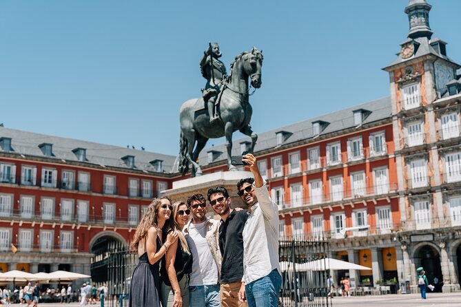 Madrid Tapas & Wine Tour with Rooftop Views and Local Guide - Garlic shrimp in the Literary Quarter