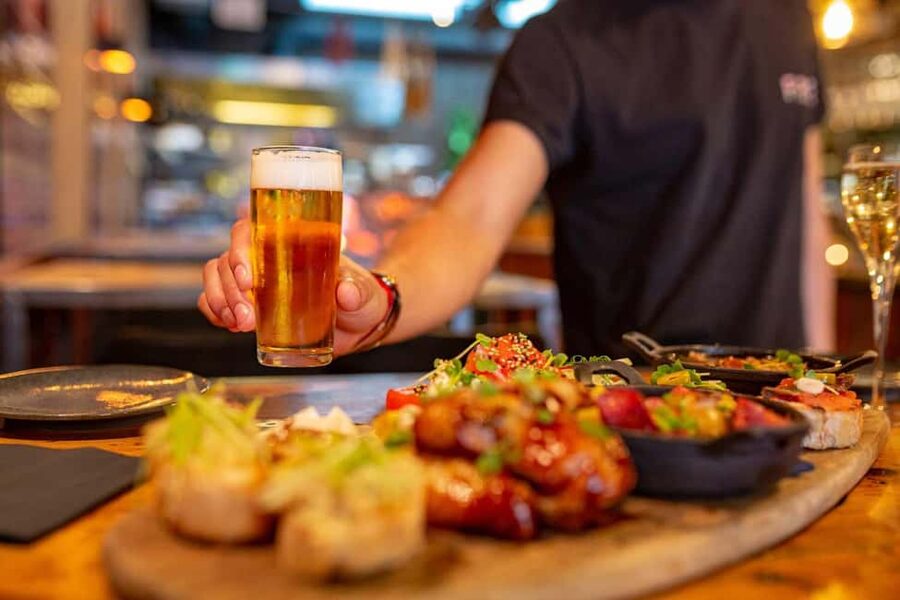Madrid: Tasty Tapas Tour & Visit to a Terrace with Views - Starting at Taberna Tirso de Molina