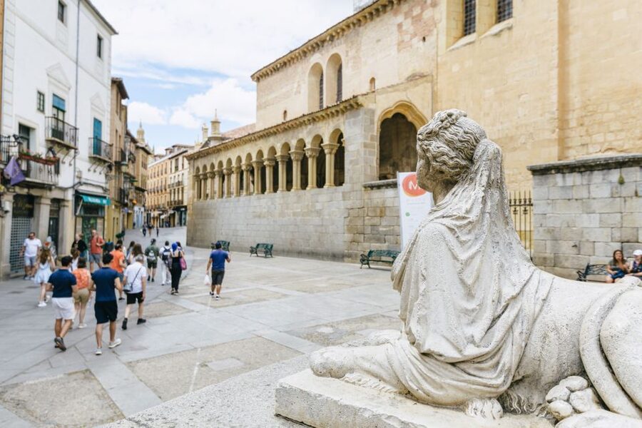 Madrid: Toledo & Segovia Full Day Guided Tour with Alcázar - What the $45 price really buys you