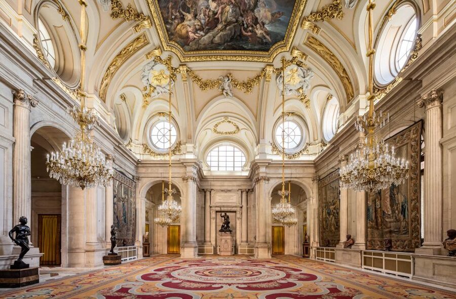 Madrid: Visit to the Royal Palace & Walking Tour of the City - Is $40 a fair price?