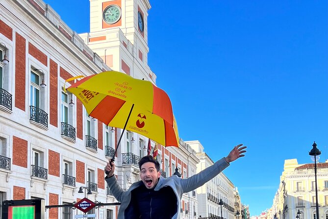 Madrid Walking Tour from Puerta del Sol to Retiro Park - Puerta de Alcalá and the road to Retiro