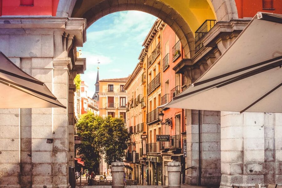 Madrid: Welcome to Madrid Guided Walking Tour in English - Starting near the Royal Palace and Opera