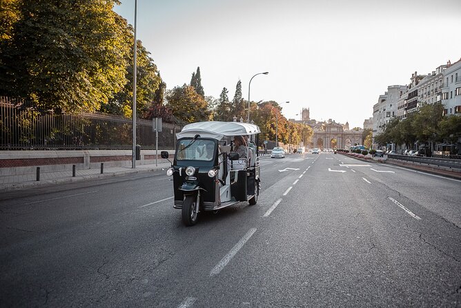 Madrid Welcome Tour with Local Guide in Eco Tuk Tuk Private - Prado Museum and the Jerónimos district