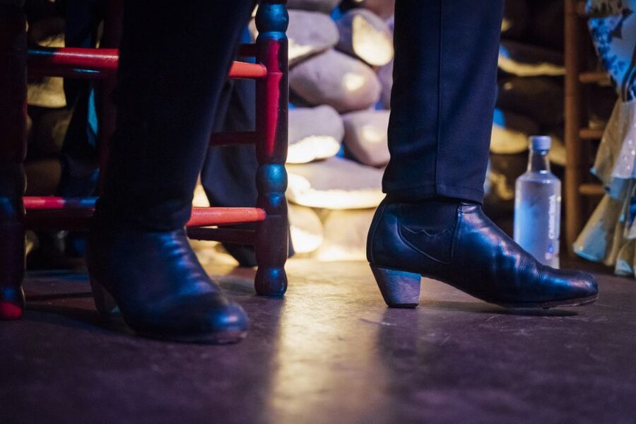 Malaga: Authentic Flamenco Show at El Gallo Ronco - Should you book El Gallo Ronco?