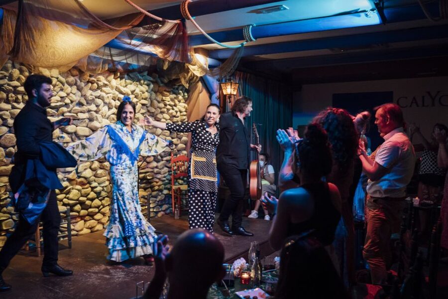 Malaga: Authentic Flamenco Show at El Gallo Ronco - A practical plan for your evening