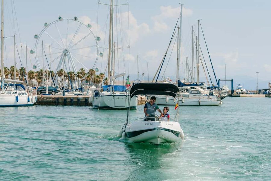 Malaga: Boat Rental without a License for Dolphin Watching - Safety, comfort, and important limits