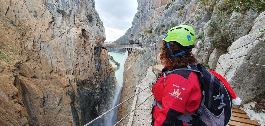 Málaga: Caminito del Rey Guided Tour with Transportation - The 75-minute journey into the gorge