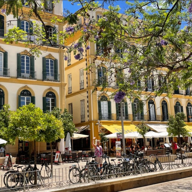 Malaga: Castle Hill and Fisherman Village E-Bike Tour - Pedregalejo and Malaga’s fishing coast