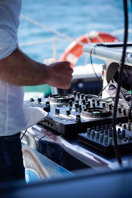 Malaga: Catamaran Sailing Cruise with Swimming & Optional DJ - Who will enjoy this catamaran cruise?
