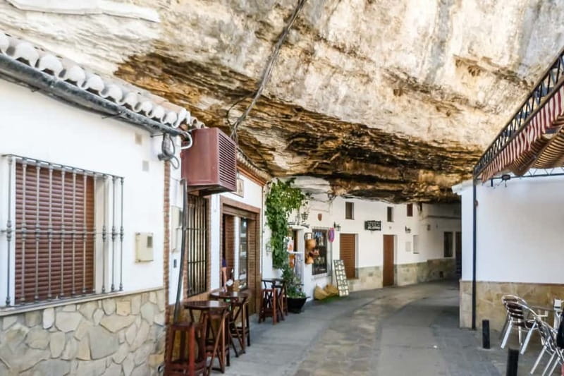 Málaga & Costa del Sol: Ronda and Setenil de las Bodegas - Walking demands, weather, and practical comfort